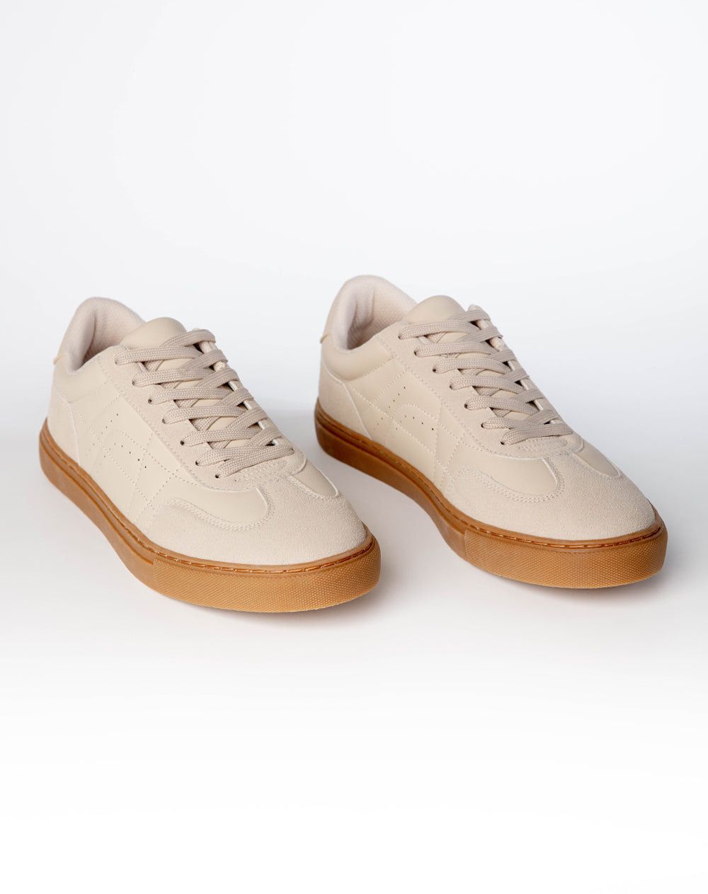 Tenis beige on sale