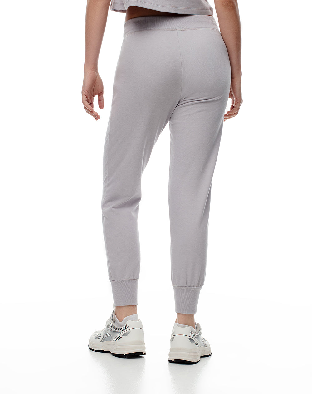 Jogger slim fit tiro medio gris