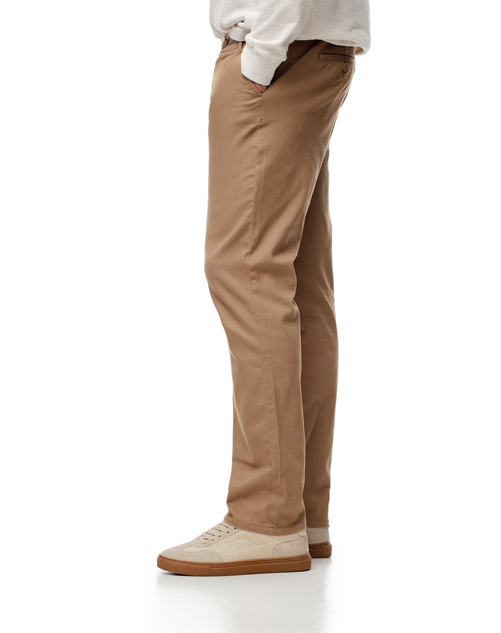 Pantalón slim fit tiro medio khaki