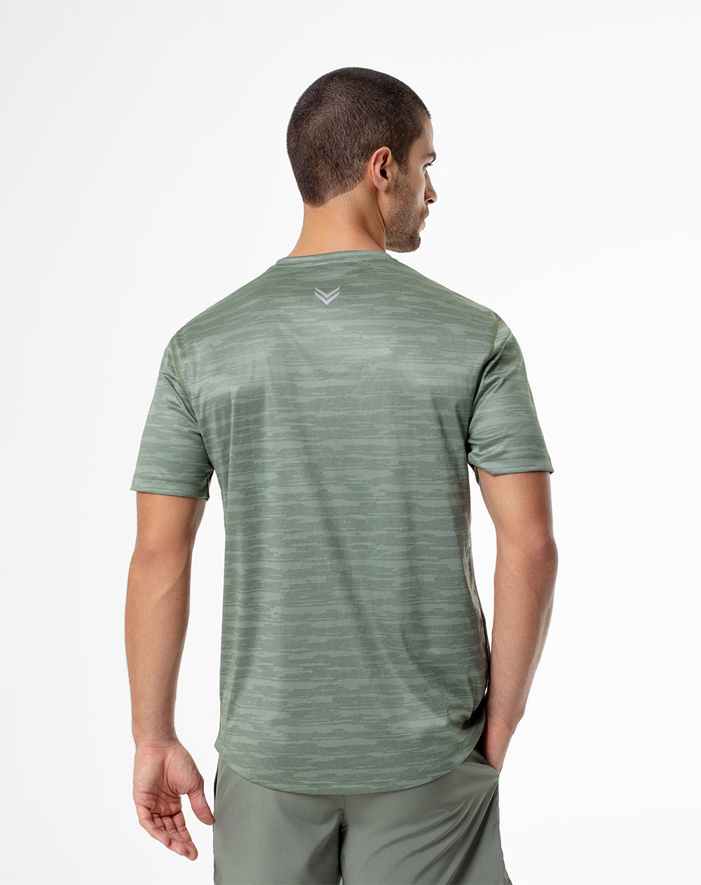 Camiseta slim fit manga corta verde estampada