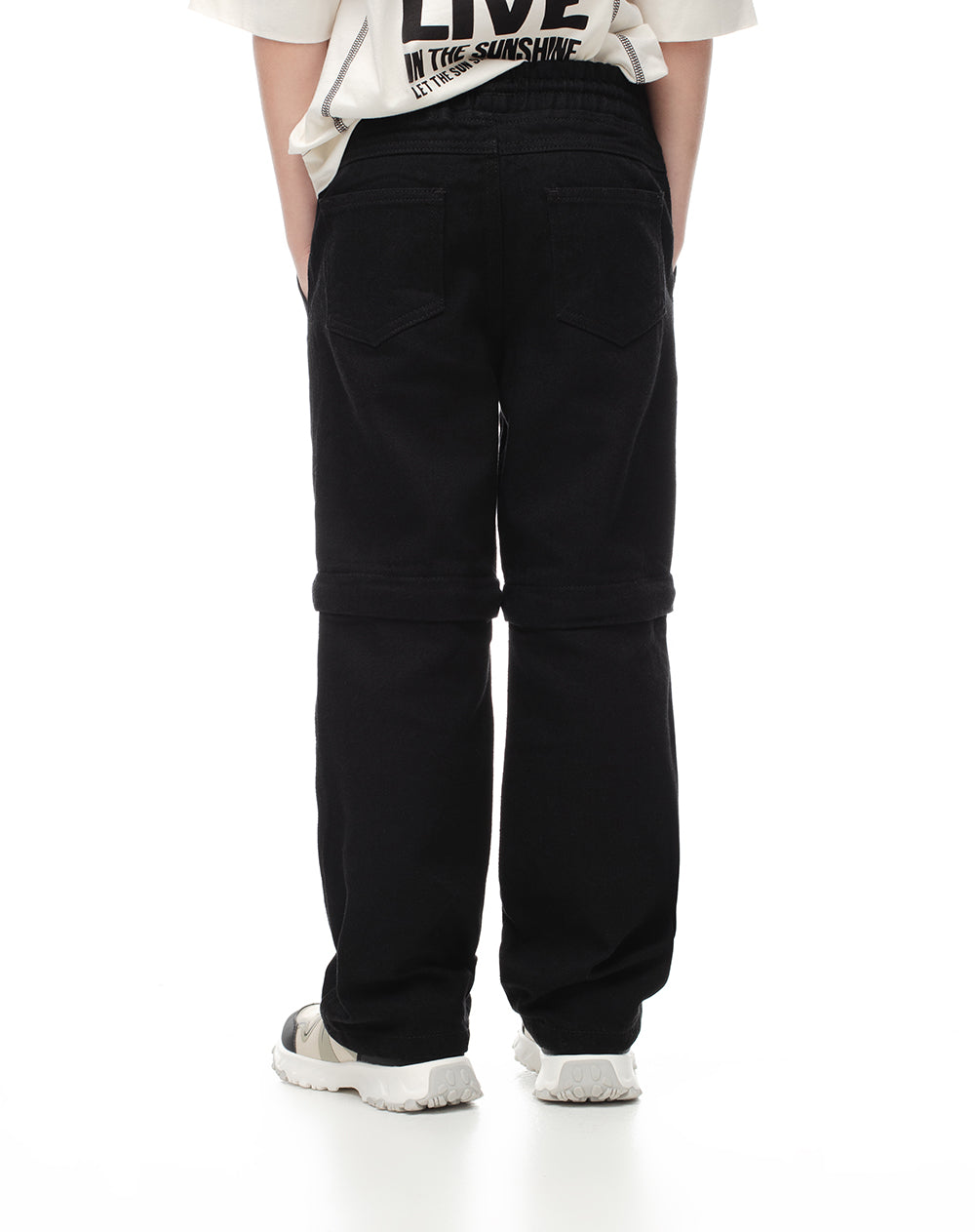 Pantalón regular fit tiro medio negro