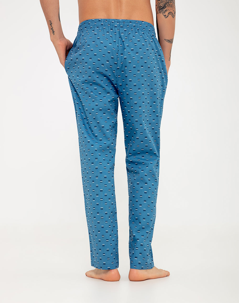 Pantalón relaxed fit tiro medio azul estampado