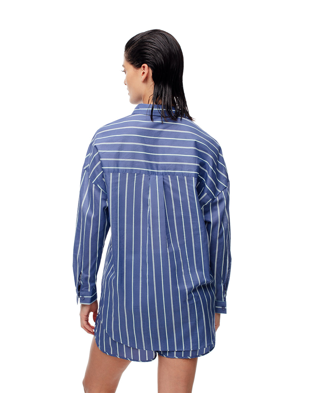 Camisa relaxed fit manga larga rayas azules