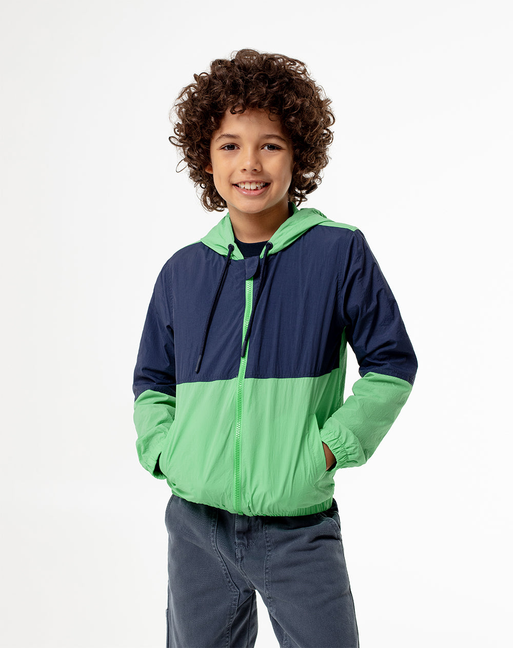 Chaqueta regular fit con capucha verde