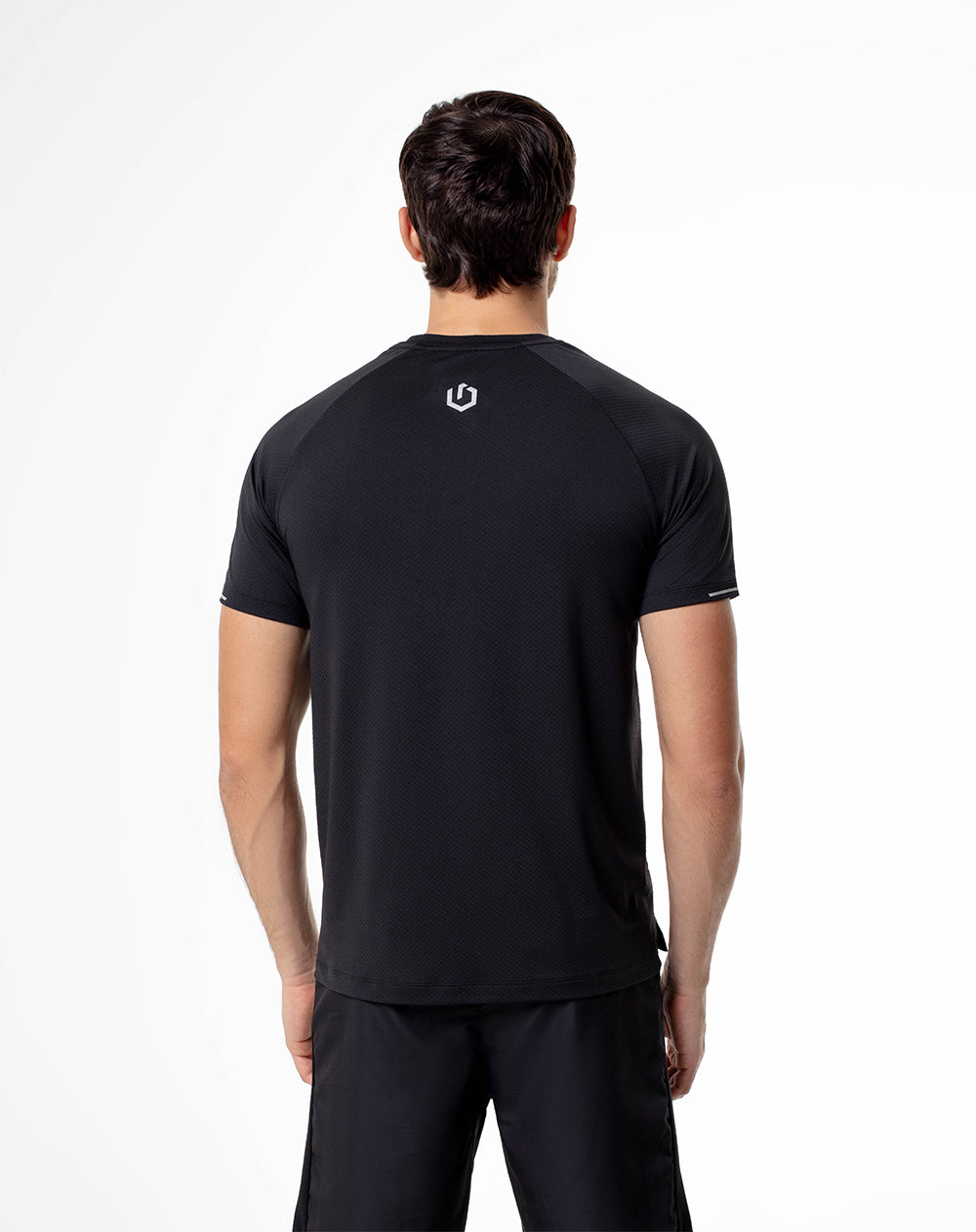 Camiseta regular fit manga corta negra