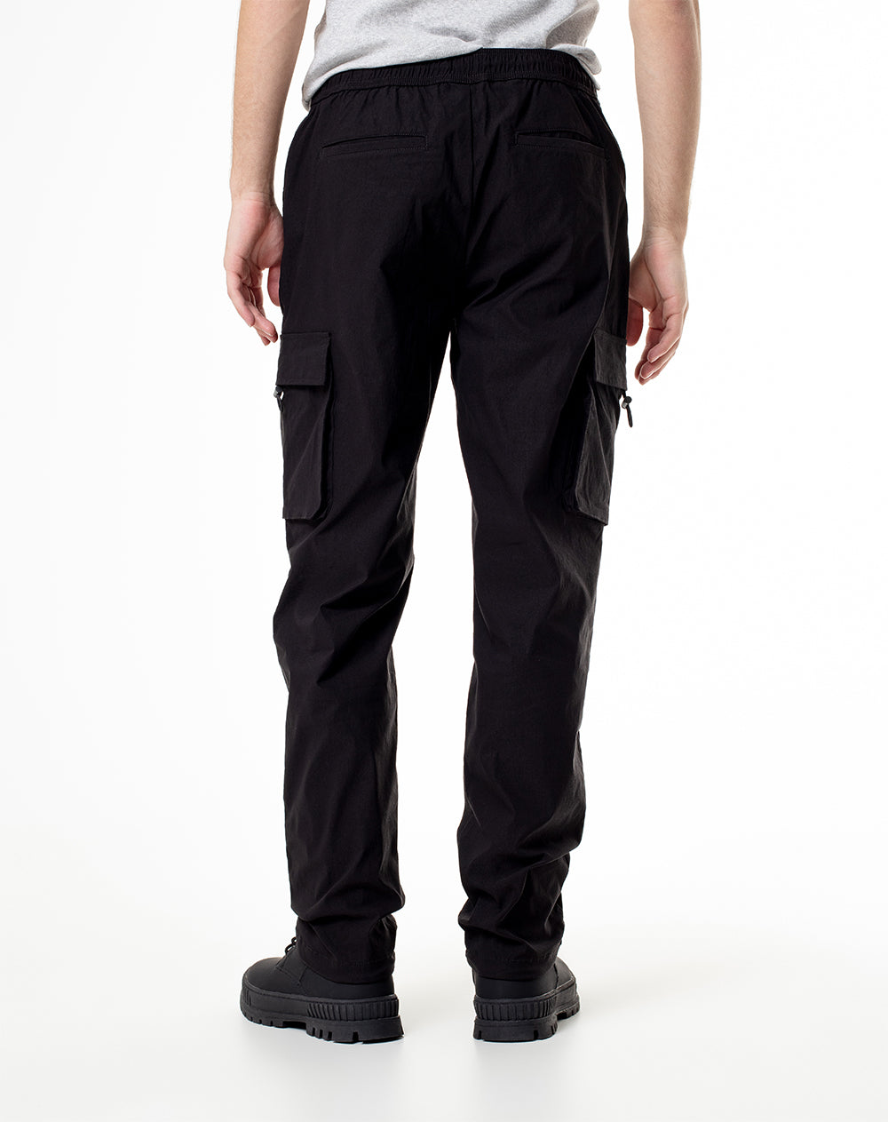 Pantalón Femuy Femuy regular fit tiro medio negro