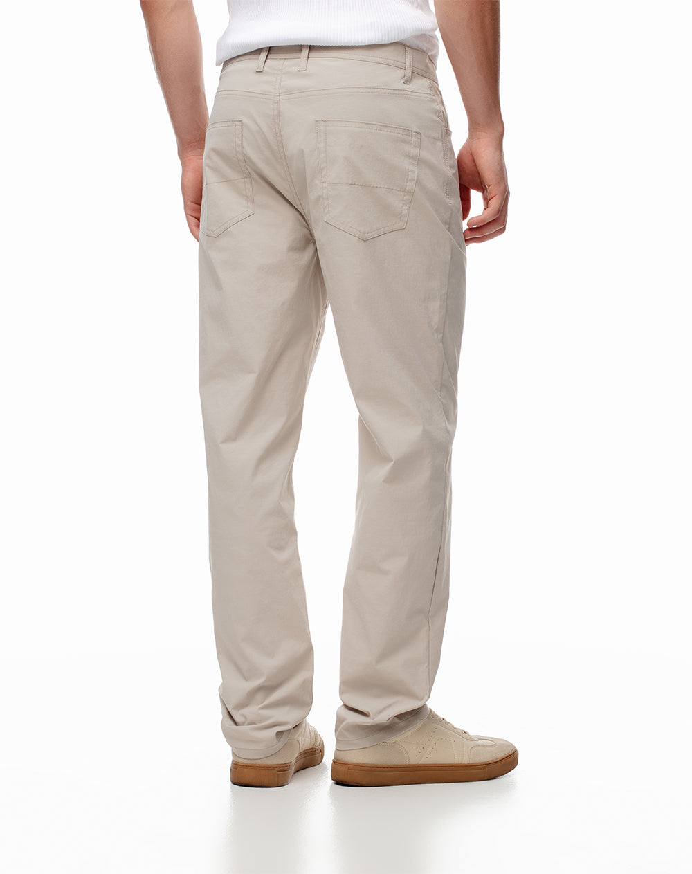 Pantalón regular fit tiro medio habano