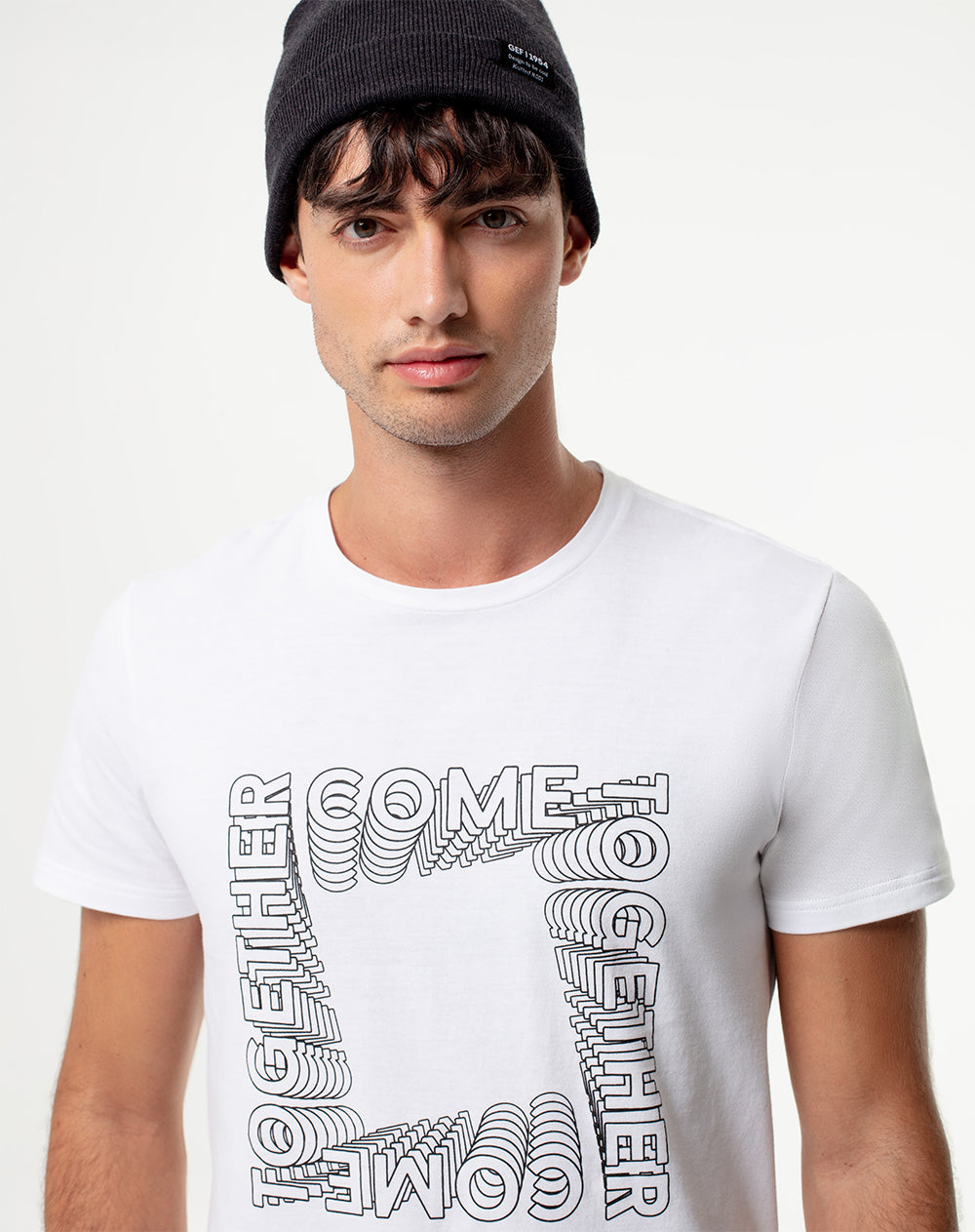 Camiseta slim fit manga corta blanca