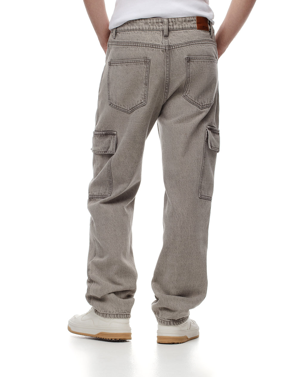 Jean regular fit tiro medio denim gris