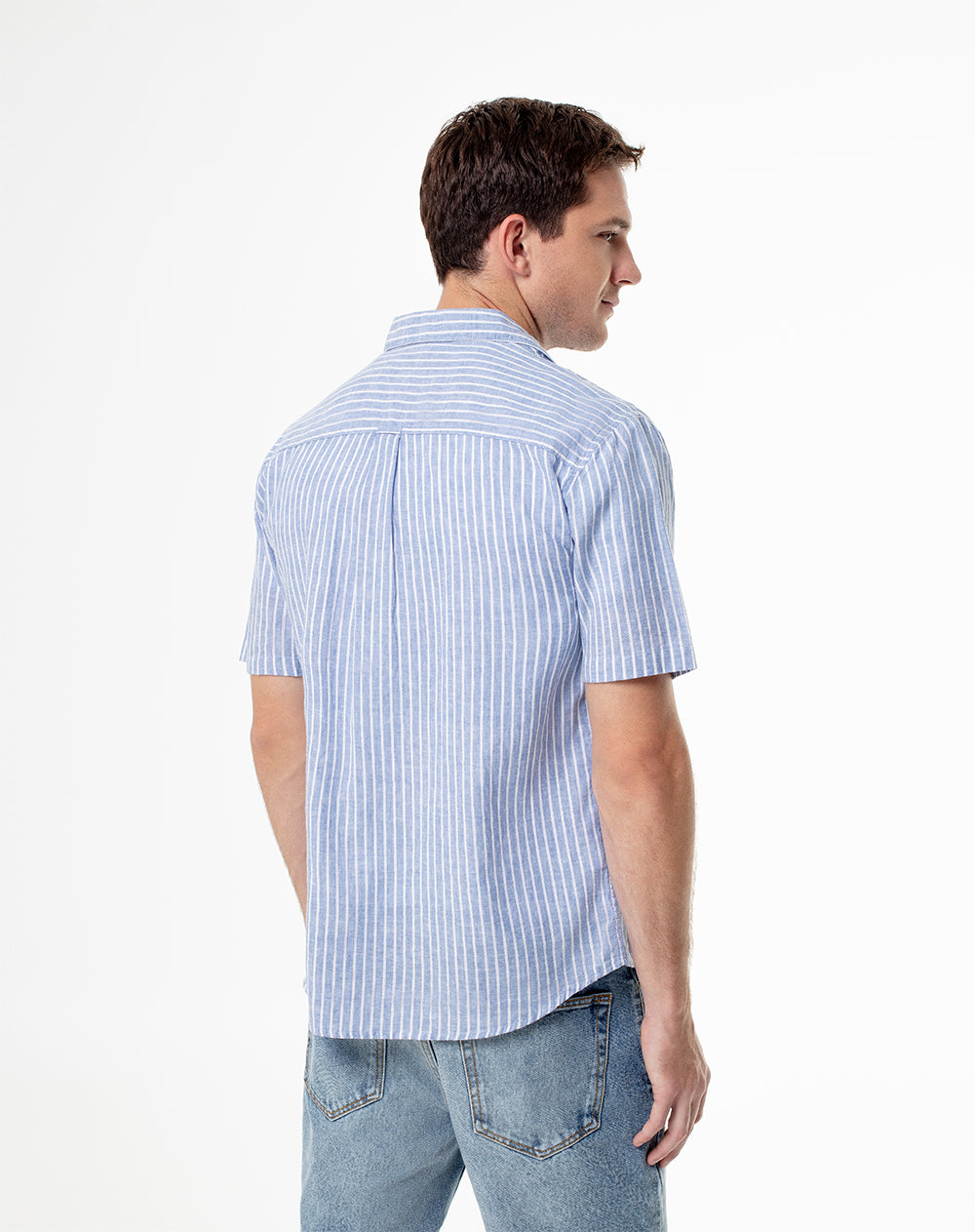 Camisa regular fit manga corta azul con rayas