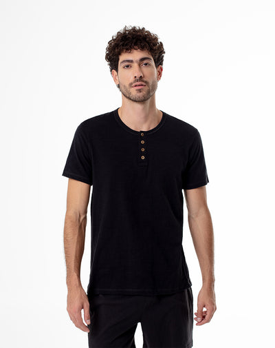 Camiseta slim fit manga corta negra