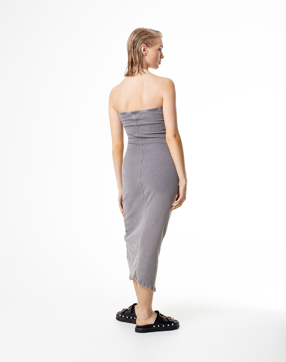 Vestido largo en rib gris