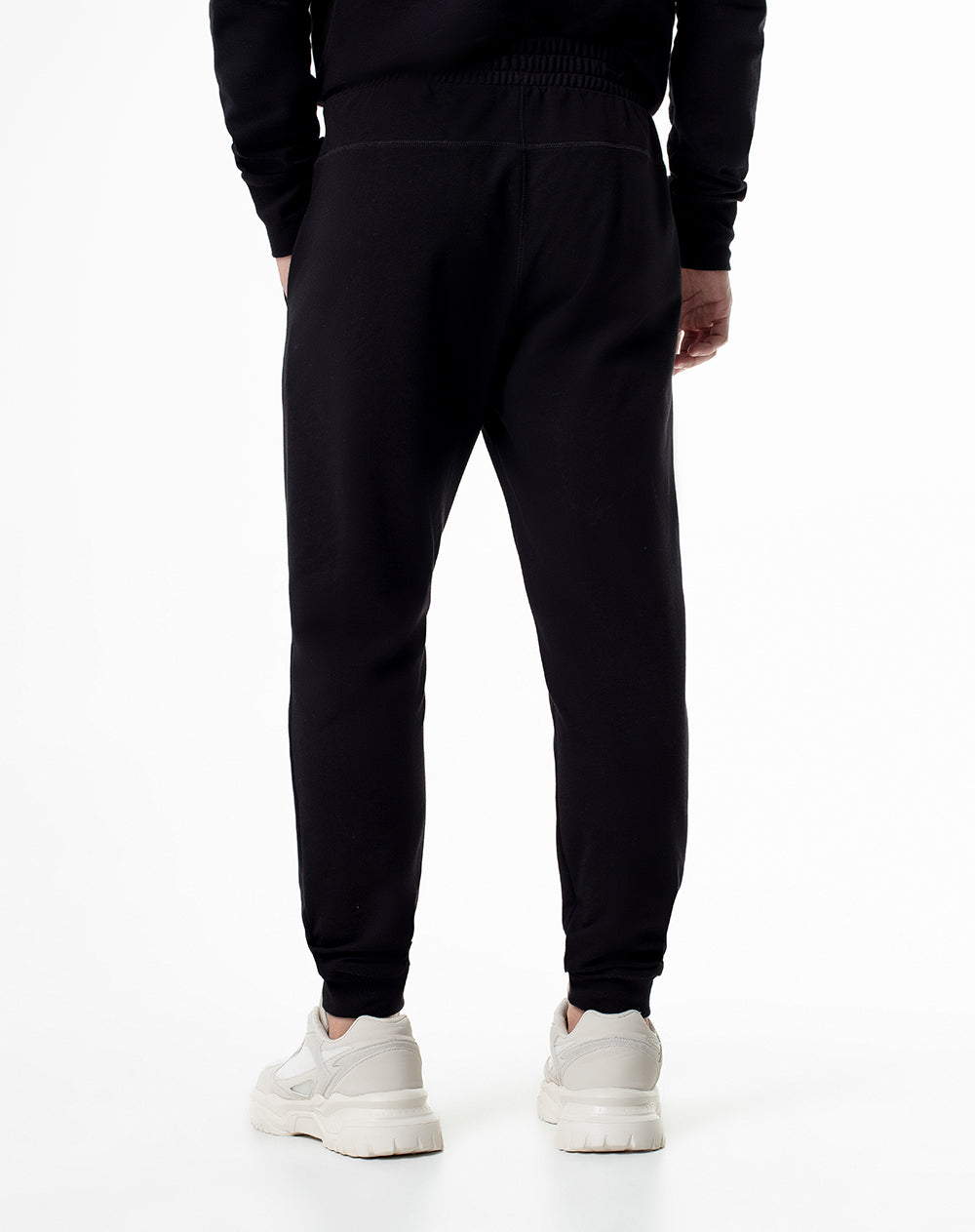 Jogger regular fit tiro medio negro