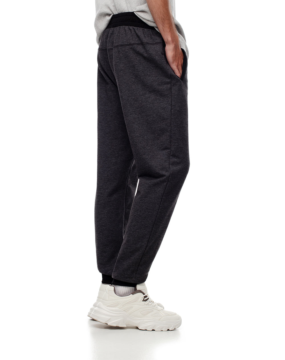 Jogger tiro medio negro jaspe