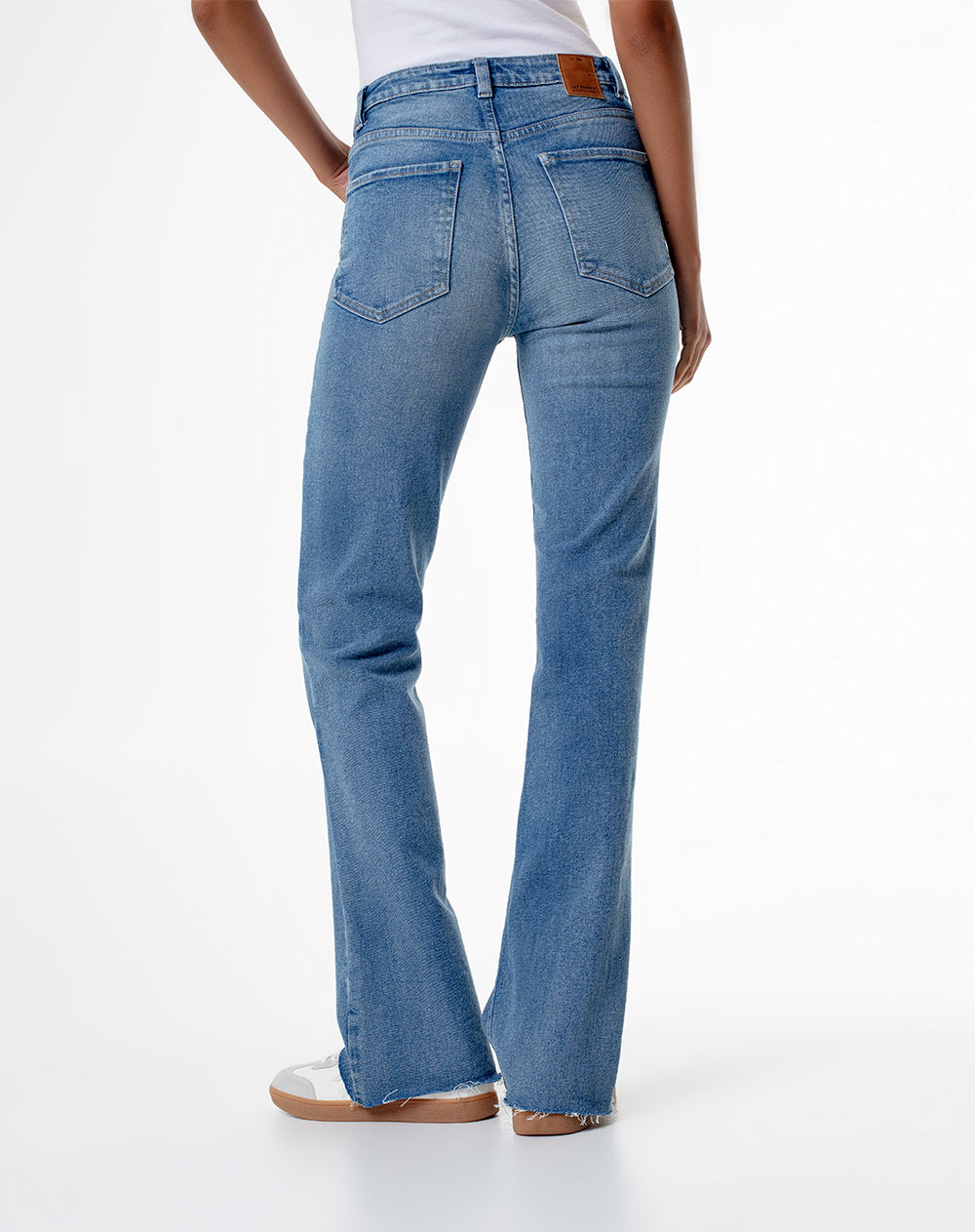 Jean flare fit tiro alto indigo medio