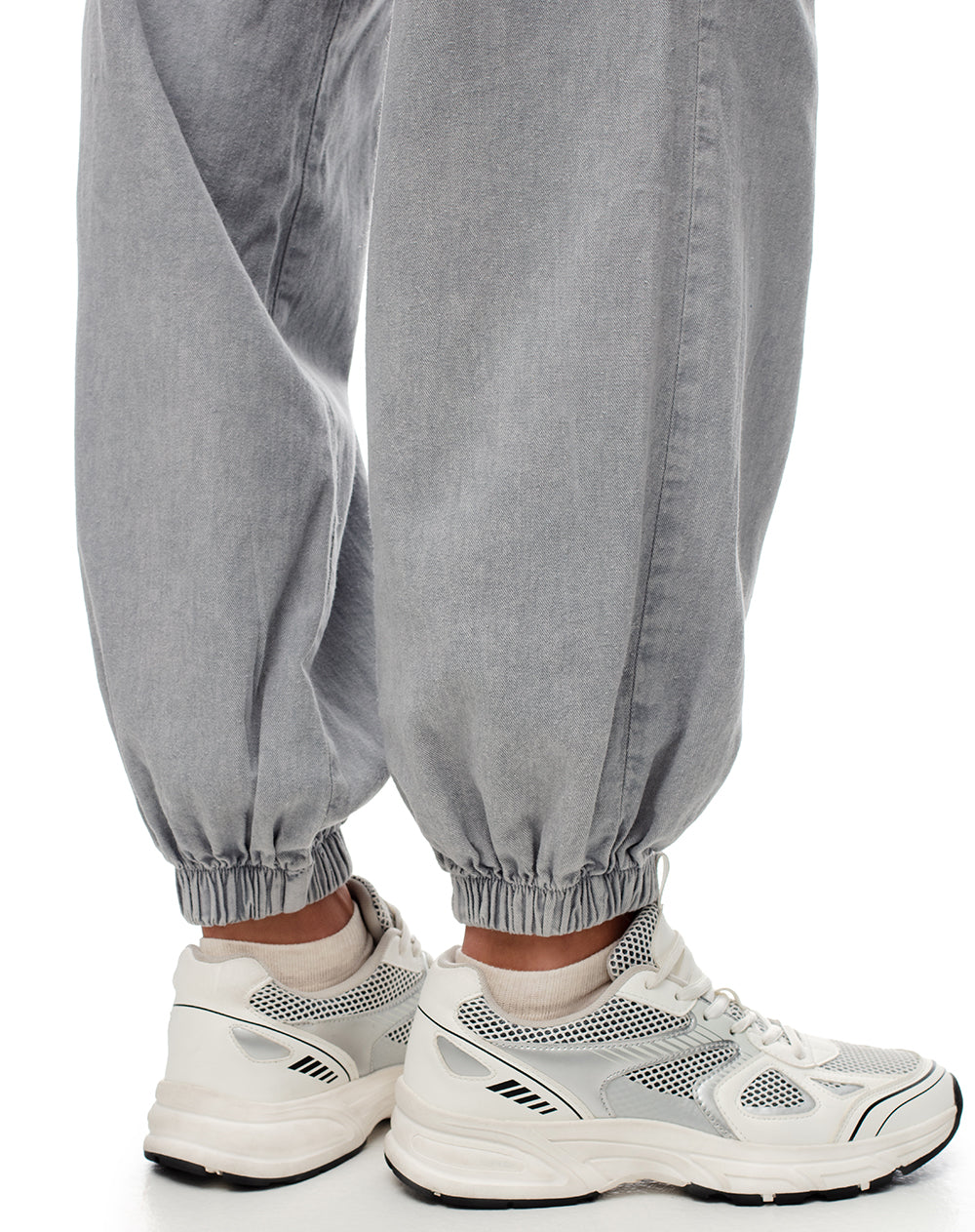 Pantalón loose fit tiro alto en drill gris