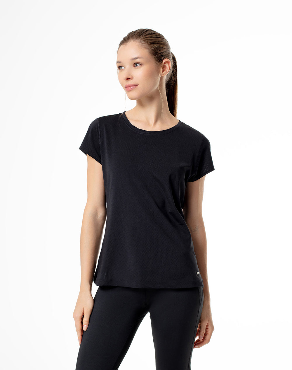 Camiseta Lara regular fit manga corta negra