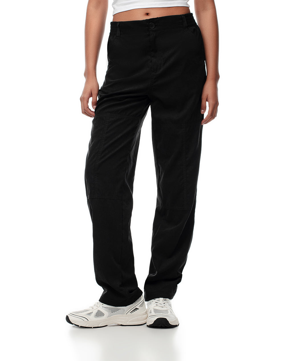 Pantalón relaxed fit tiro medio negro