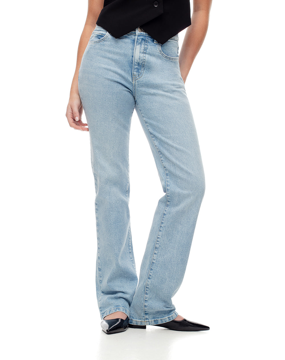 Jean regular fit tiro alto indigo claro