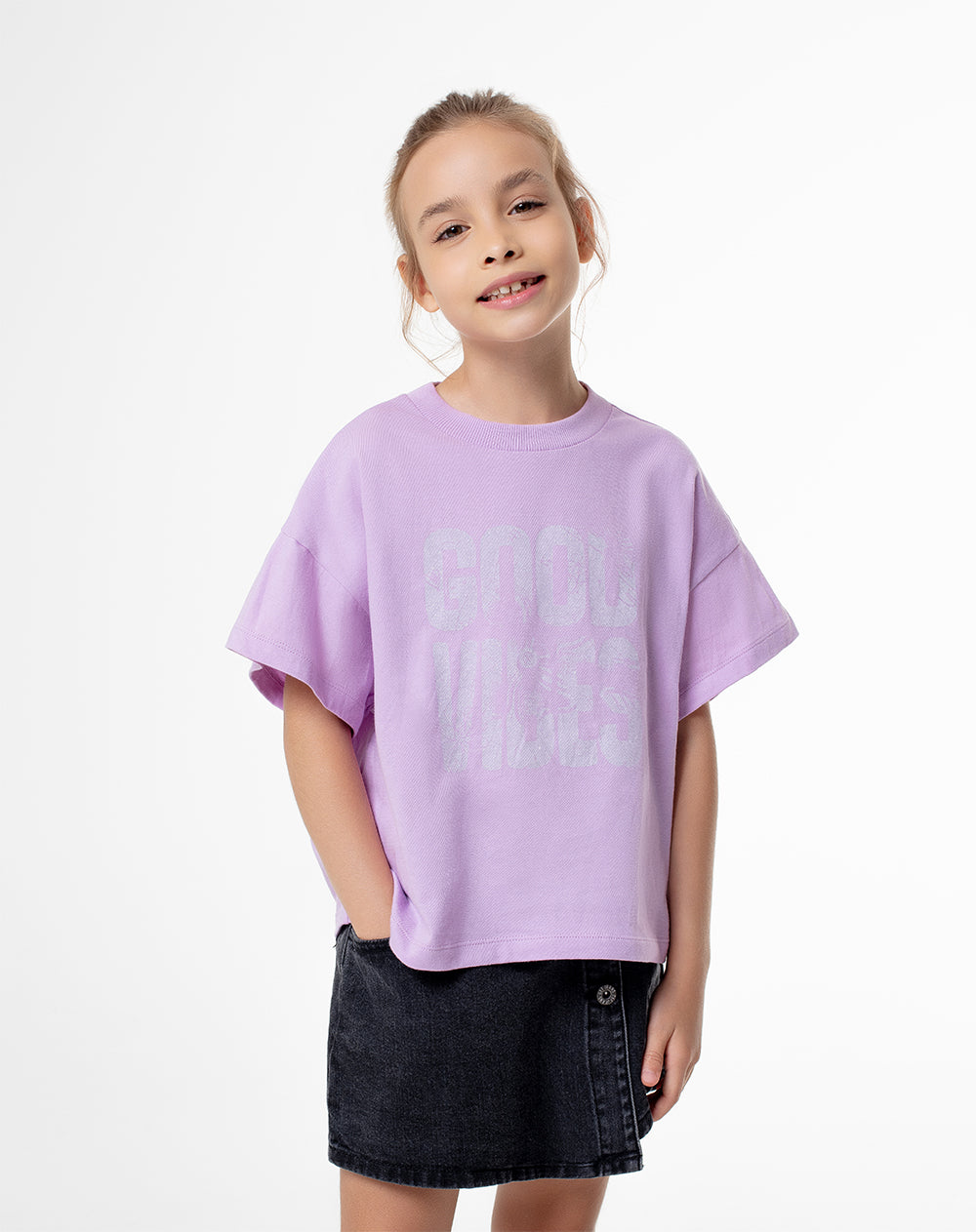 Camiseta regular fit manga corta violeta