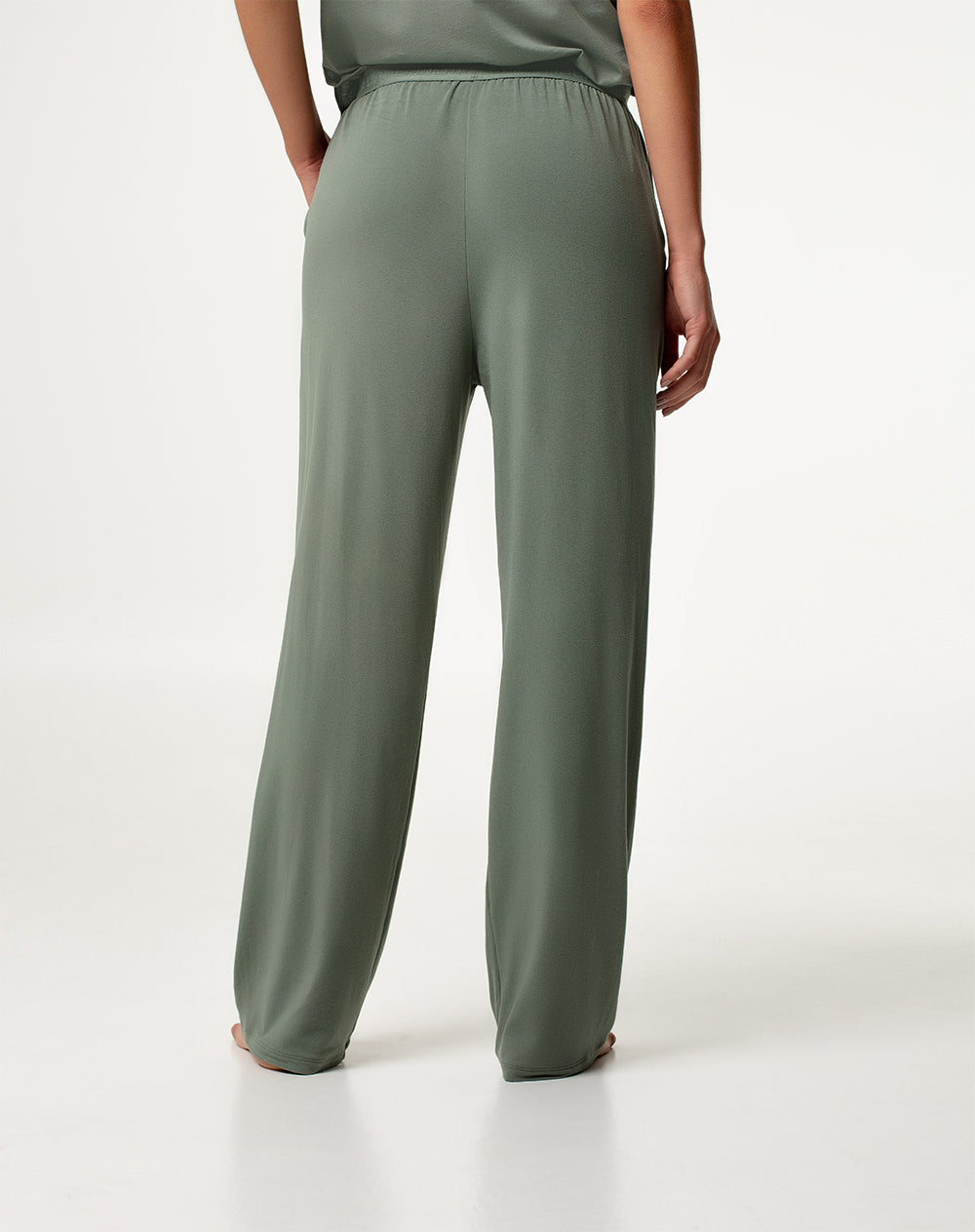 Pantalón regular fit tiro alto verde