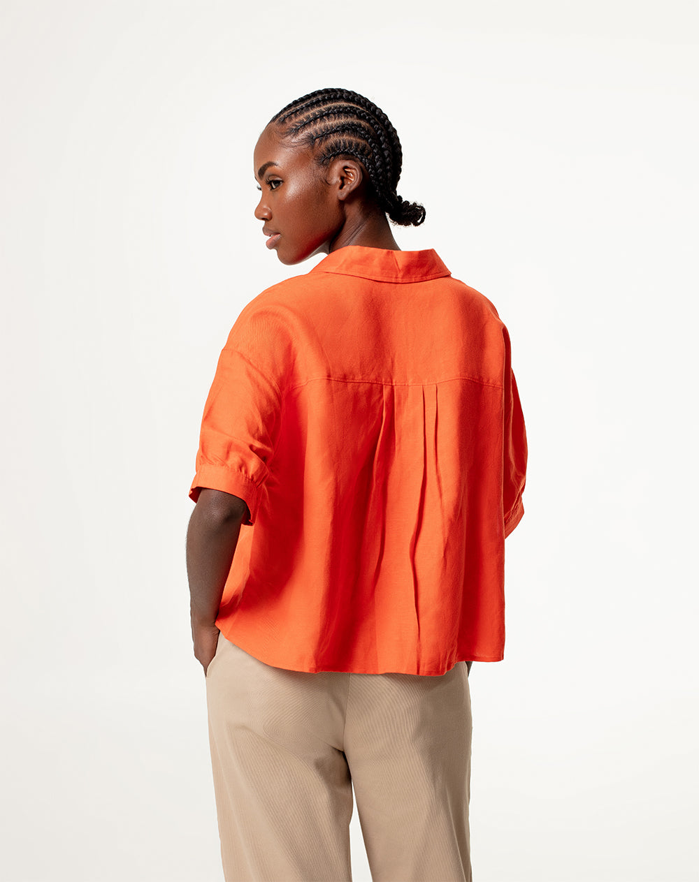 Camisa relaxed fit manga corta naranja