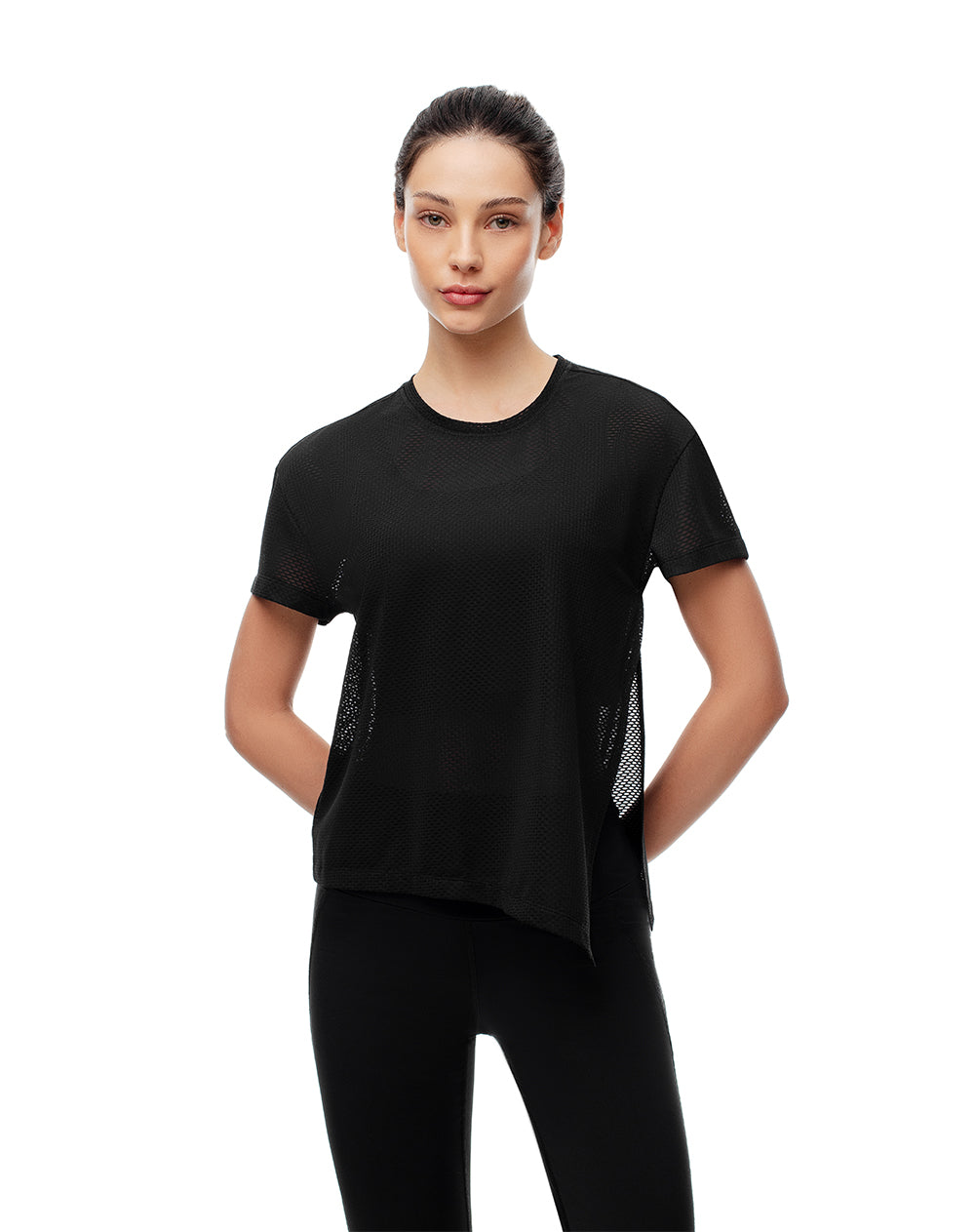 Camiseta regular fit manga corta negra