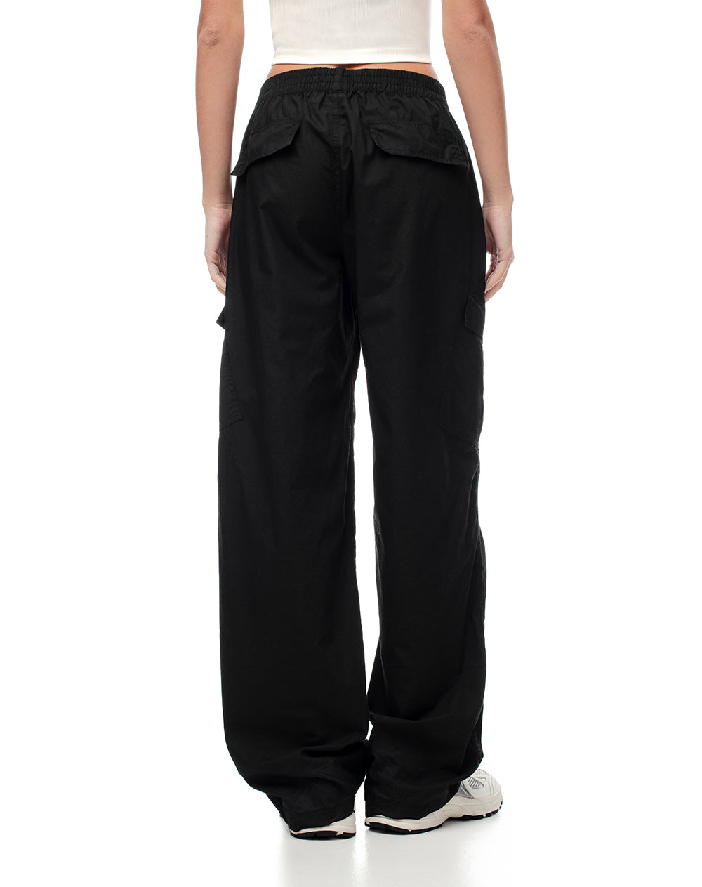 Pantalón regular fit tiro medio en drill negro