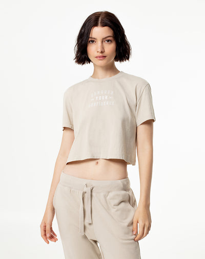 Camiseta cropped fit manga corta habana