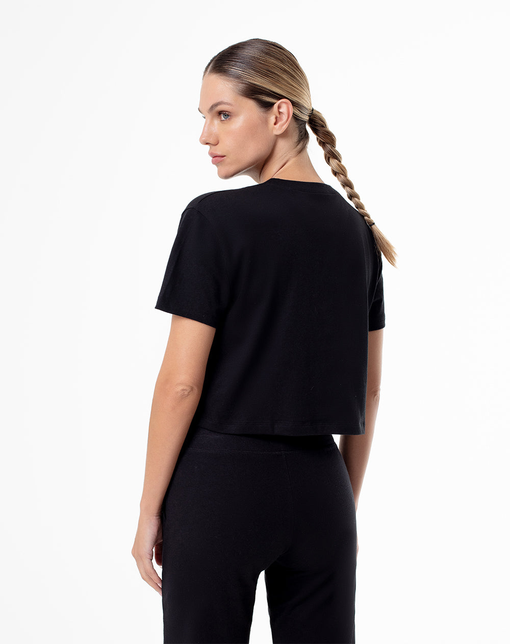 Camiseta Lite cropped fit manga corta negra