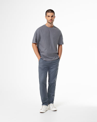 Pantalón regular fit tiro medio gris