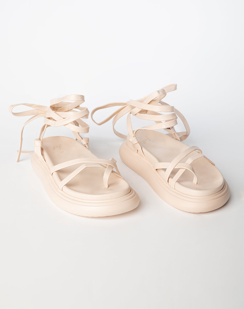 Sandalias beige