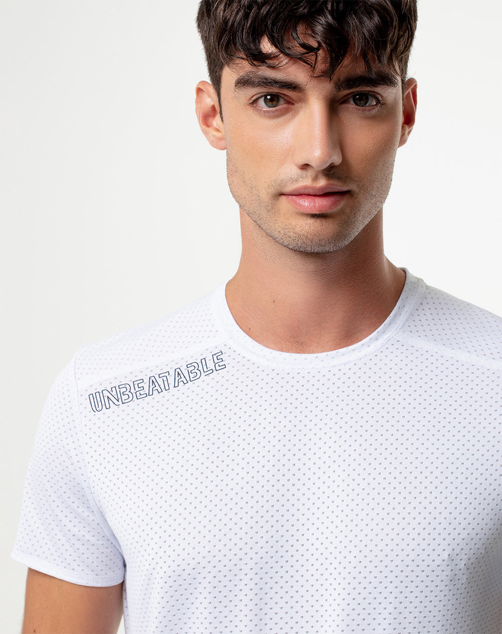 Camiseta slim fit manga corta blanca