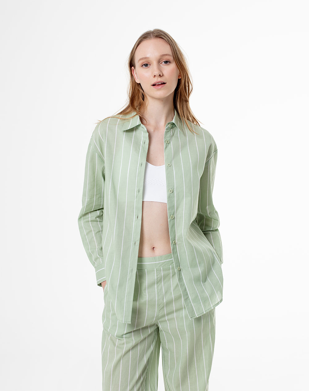 Camisa relaxed fit manga larga verde con rayas