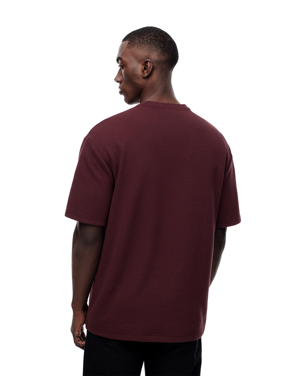 Camiseta oversized fit manga corta vino tinto